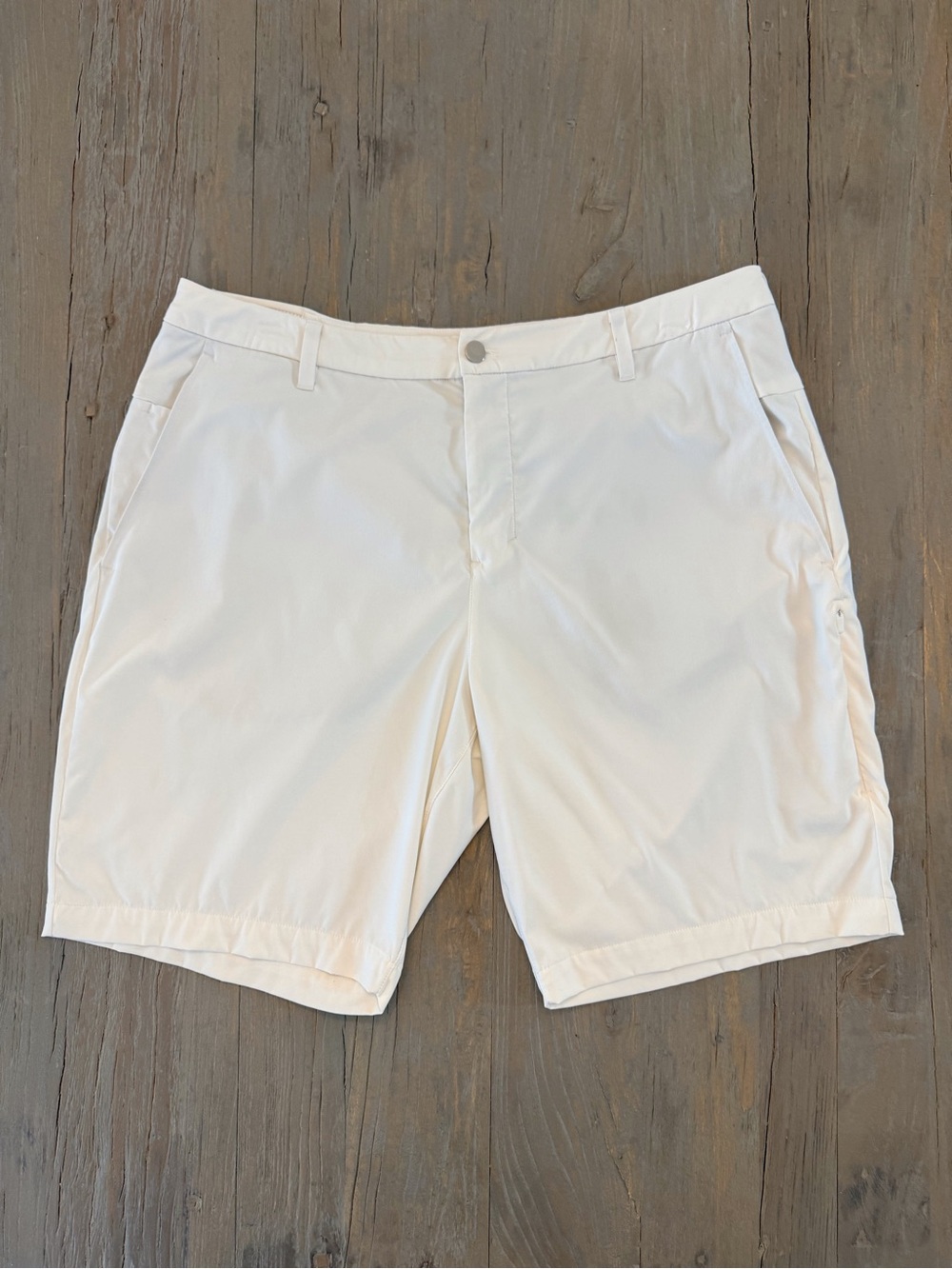 lululemon athletica Commission Men’s White Performance Golf Shorts Size-38 GUC - Picture 3 of 7